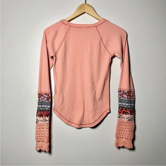 Free People - Picture 3 of 9